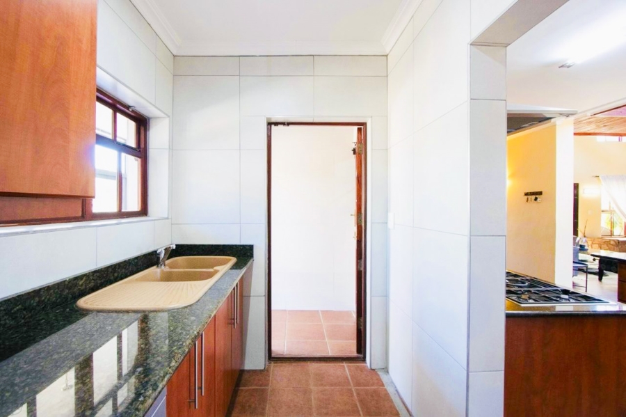 5 Bedroom Property for Sale in Parklands Western Cape